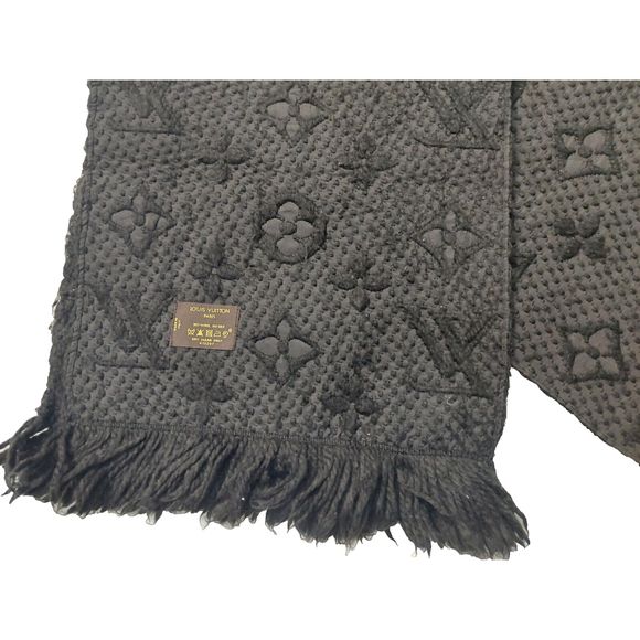 Louis Vuitton LV Monogram Logomania Black & Black Scarf Pre-Owned $635 - Picture 7 of 9